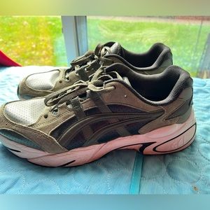 ASICS Gel 2 tone green